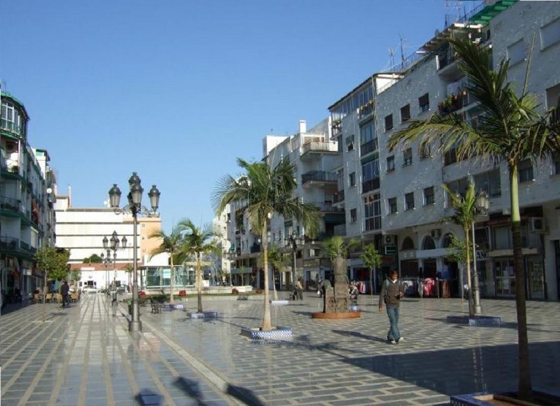 トレモリノスPrecioso Atico Con Terraza En Plaza De Andaluciaアパートメント エクステリア 写真