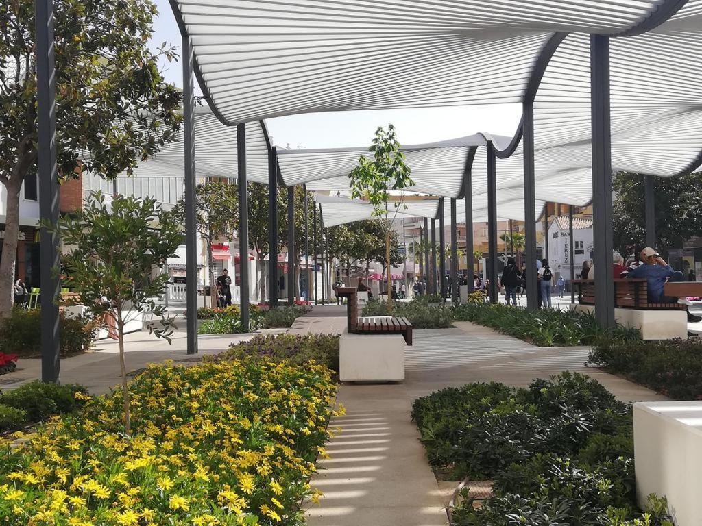 トレモリノスPrecioso Atico Con Terraza En Plaza De Andaluciaアパートメント エクステリア 写真