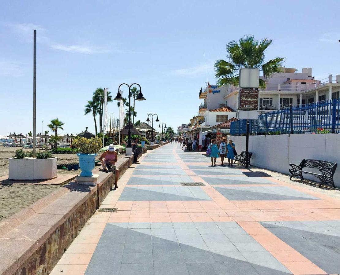 トレモリノスPrecioso Atico Con Terraza En Plaza De Andaluciaアパートメント エクステリア 写真